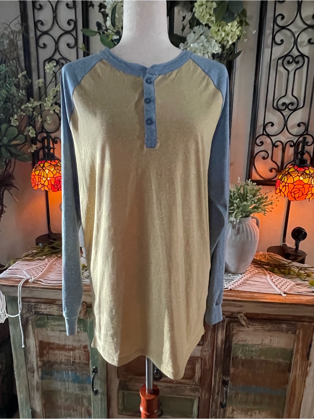 NWOT Unisex LuLaRoe Mark Henley Top